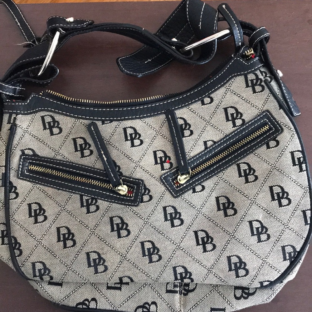 Purses - Picture 3 of 3